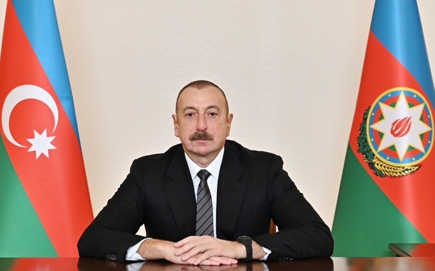 İlham Əliyev Müdafiə Nazirliyinin hərbi qulluqçularını təltif edib