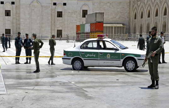 В Иране неизвестные обстреляли автомобиль с избирательными урнами, есть погибшие и раненые