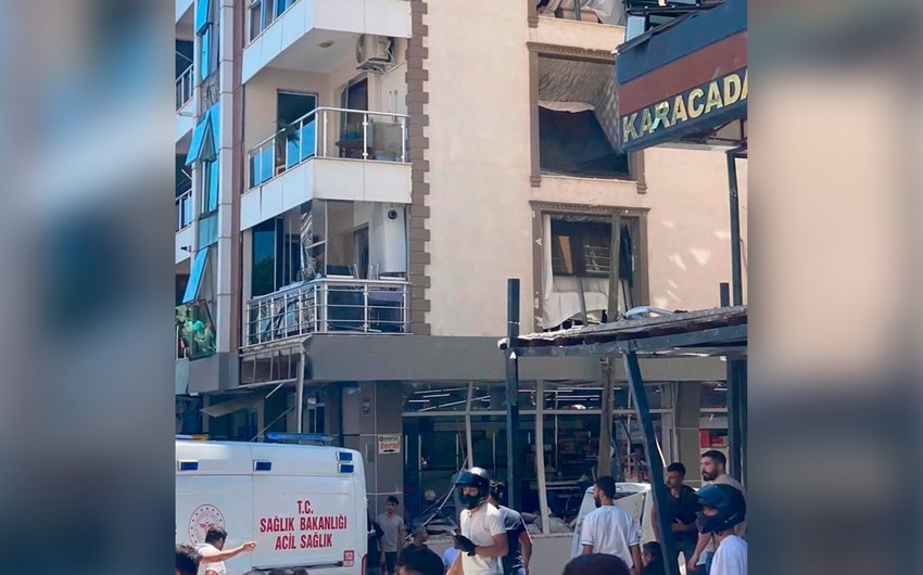 В Измире произошел взрыв в магазине кондитерских изделий, есть погибшие