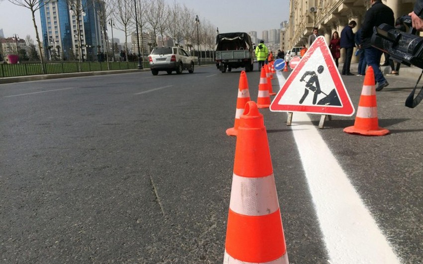 На улице Ахмедбека Агаоглу в Баку движение автомобилей будет ограничено