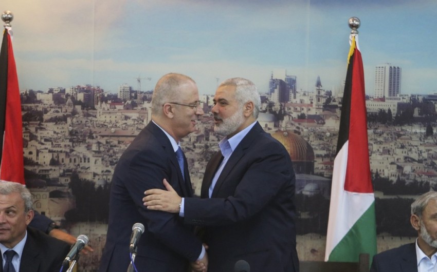 Hamas and Fatah sign agreement to end long-standing rift