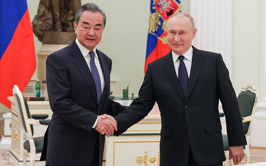 Putin meets with Chinese Foreign Minister Wang Yi