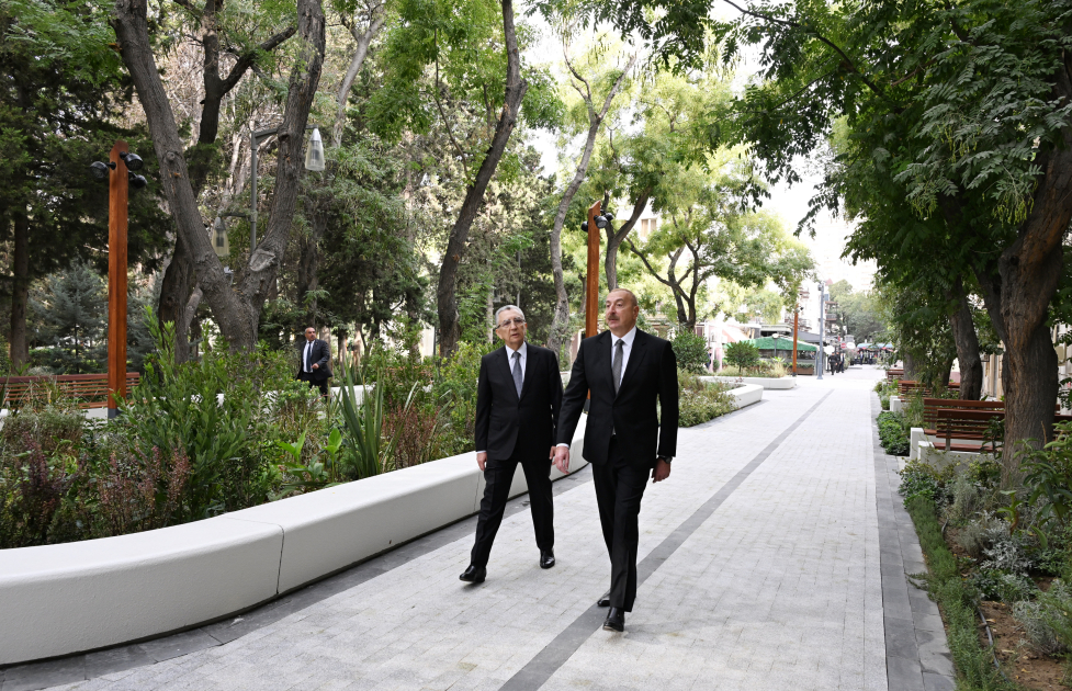 Prezident “Xəqani” bağında yenidənqurmadan sonra yaradılan şəraitlə tanış olub