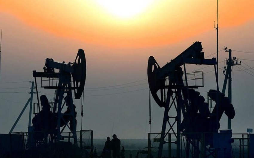 Azerbaijani oil price drops to $77.35