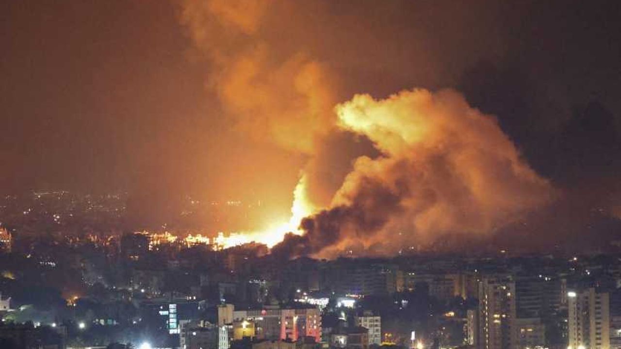 İsrail Beyrutda hava limanı yaxınlığına zərbələr endirib