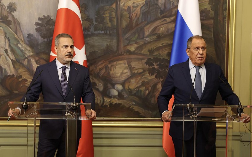 Turkish, Russian FMs discuss regional issues