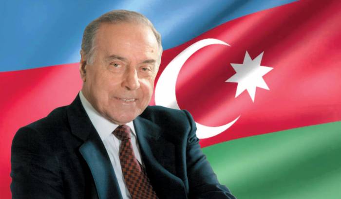 21 years pass since national leader Heydar Aliyev's death