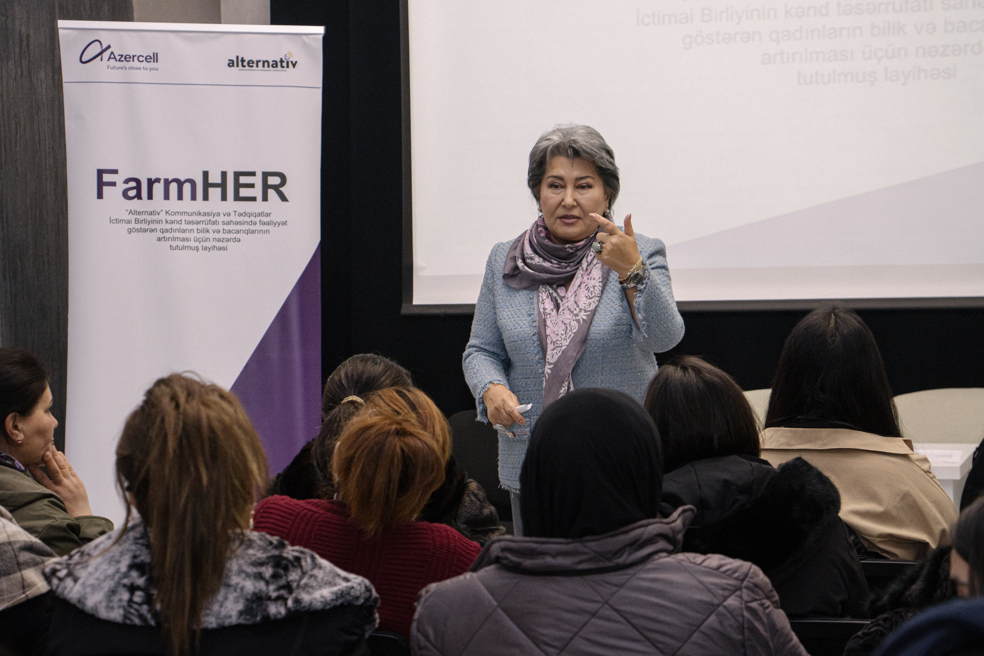 Azercell-in dəstəklədiyi “FarmHer” layihəsi qadınların aqrobiznes sahəsində bilik və bacarıqlarının inkişafına töhfə verir