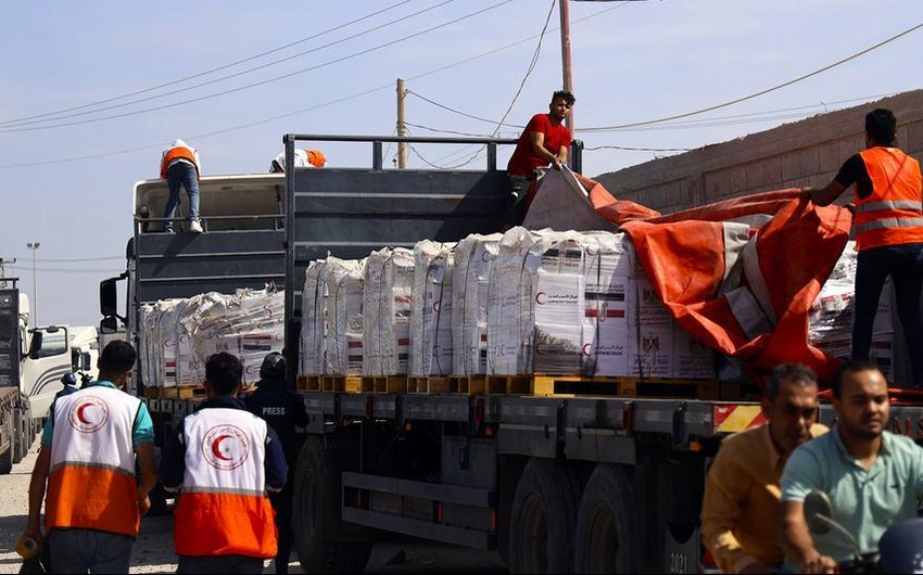 Nearly 900 trucks carrying humanitarian aid enter Gaza — TV