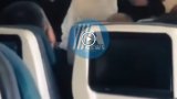 Zəvvarlar təyyarədə təhlükəsizlik qaydalarını pozdular - Video