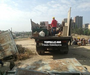 Bakıda polislərlə qarşıdurma, qadın özünü yandırmaq istəyir - FOTOLAR+VİDEO+YENİLƏNİB