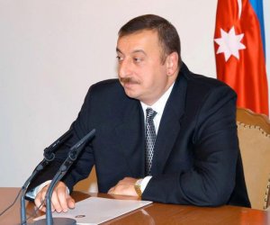 Президент выделил землю для «Карабаха»