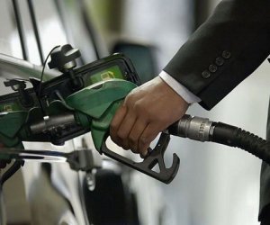 Азербайджан повысил цены на бензин и топливо
