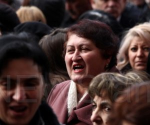 В Ереване началась акция