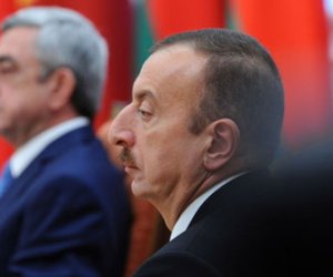 Uorlik: Əliyev və Sarkisyan 90 dəqiqə üzbəüz söhbət etdilər