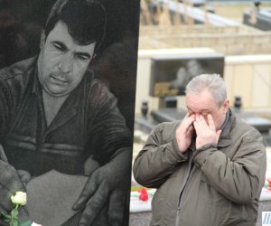 10 лет со дня убийства Эльмара Гусейнова