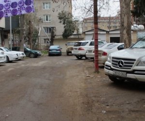 Bakının uşaq meydançalarını kimlər işğal edir? - ANN TV