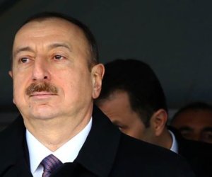 President Aliyev pardons 90 prisoners on Novruz