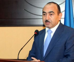 Əli Həsənov: Rusiyaya görə Türkiyə və Azərbaycandan qisas alırlar