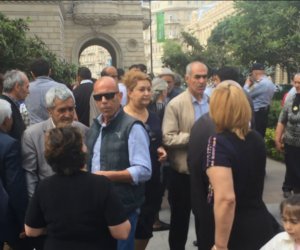 Новость дня: Погорельцы вышли на акцию