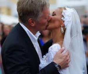 Свадебный поцелуй пресс секретаря Путина