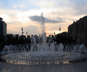 Şəhər parkları: Qış bulvarı - FOTOREPORTAJ