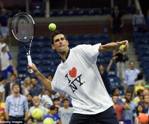 Djokovic dances 'Gangnam Style' on court