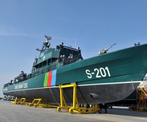 President Aliyev inspects new border guard ship