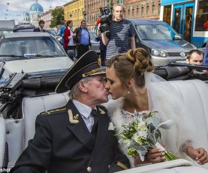 84 yaşlı aktyor özündən 60 yaş balaca tələbəsi ilə ailə qurdu - FOTOLAR