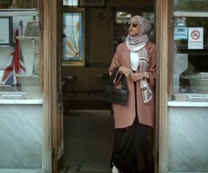 H&M features its first Muslim model in a hijab