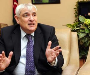 E-kitab - Kamal Abdulla: Edam vaxtını dəyişmək olmaz 