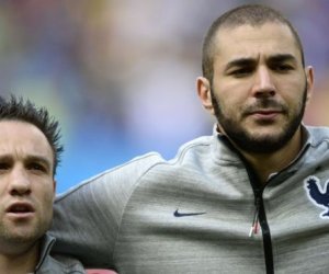 Benzema's France career threatened by sex tape case