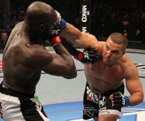 UFC fighter makes UNBELIEVABLE comeback to beat rival