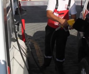 XƏBƏR ANı: Benzinin qiyməti düşür?