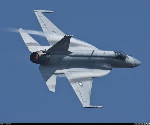 Президент Пакистана: Азербайджан купит истребители JF-17 Thunder