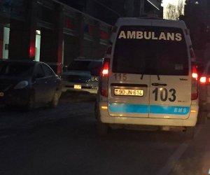 XƏBƏR ANı: Təcili yardım maşınları qəza şəraiti yaradırsa...