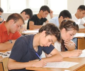 XƏBƏR ANı: İmtahanların birləşdirilməsi kimin xeyrinədir?