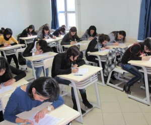Təhsil haqqını ödəməkdə çətinlik çəkən tələbələrə güzəştli kreditlər veriləcək