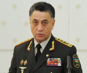 Ramil Usubov general və polkovniki təqaüdə göndərdi
