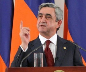 Sarkisyan etirazçıları dialoqa çağırdı