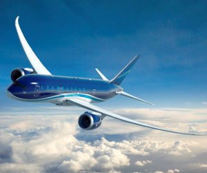 AZAL возобновляет с 28 октября полеты по маршруту Баку-Тбилиси-Баку