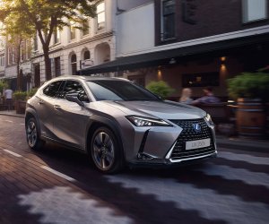 Новый Lexus UX уже в Азербайджане - ФОТО