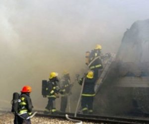 На поезд Баку-Тбилиси в Кюрдамире упали электростолбы -  ВИДЕО