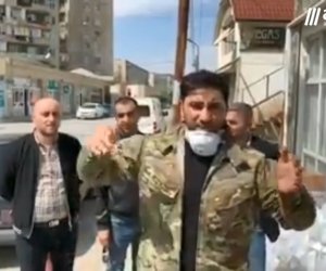 İş adamı Kamil Zeynallı sosial təminatsızlara belə yardım edir - VİDEO