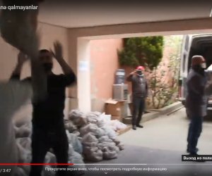 Gənc konüllülər imkansızlara yardım edir - VİDEO