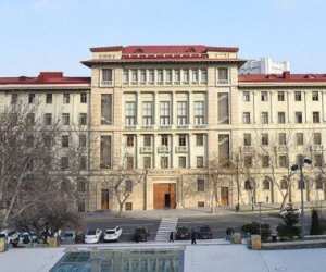 Власти Азербайджана планируют продлить еще на 2 недели жесткий карантин