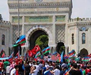 İstanbulda Azərbaycana dəstək mitinqi təşkil olunub