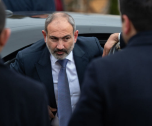 Armenian premier visiting Moscow