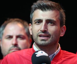 Selcuk Bayraktar: 