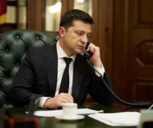 Макрон позвонил Зеленскому после переговоров с Путиным